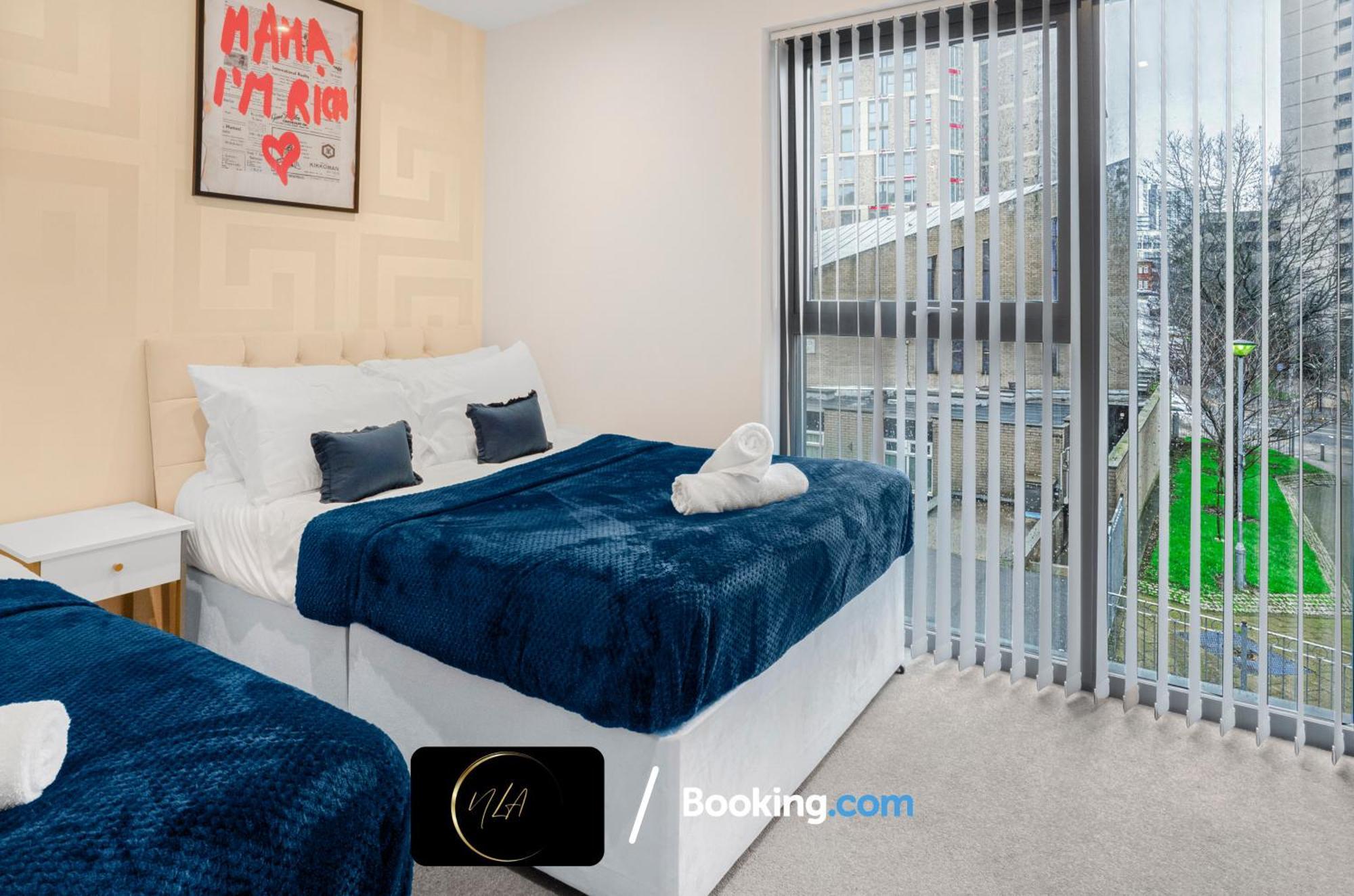 City Centre Apartment With Free Parking, 2 Bathrooms, Netflix And Wifi - Suitable For Contractors And Families - By Noor Luxury Accommodations Birmingham Bagian luar foto